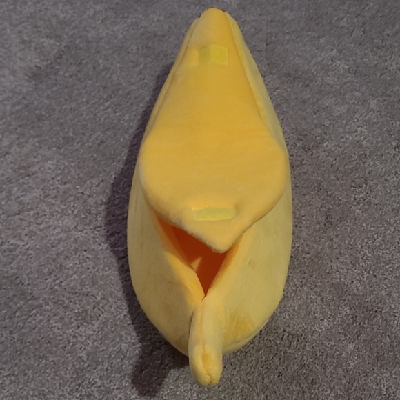 Yellow Banana Shaped Plush Cat or Small Animal Bed - Picture 2 of 4